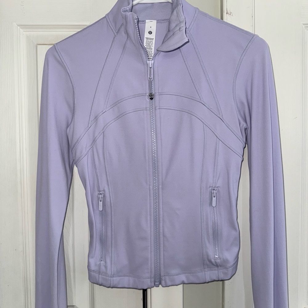 SOLD Lululemon define jacket lilac cropped size 4